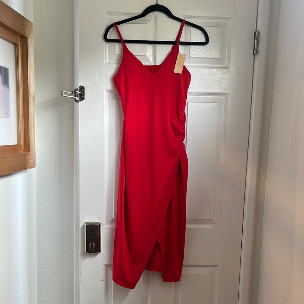 NWT!! Elegant Red Spaghetti Strap Midi Dress